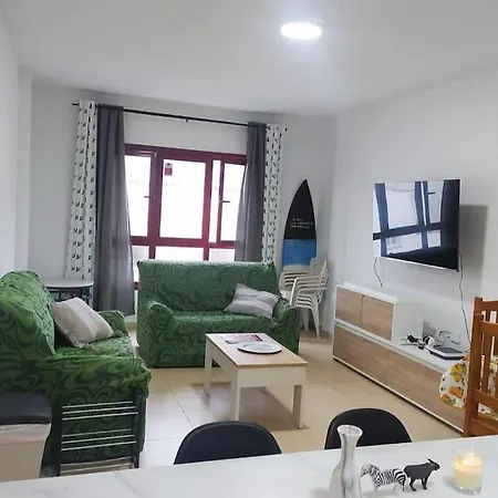 Lyc Apartment *